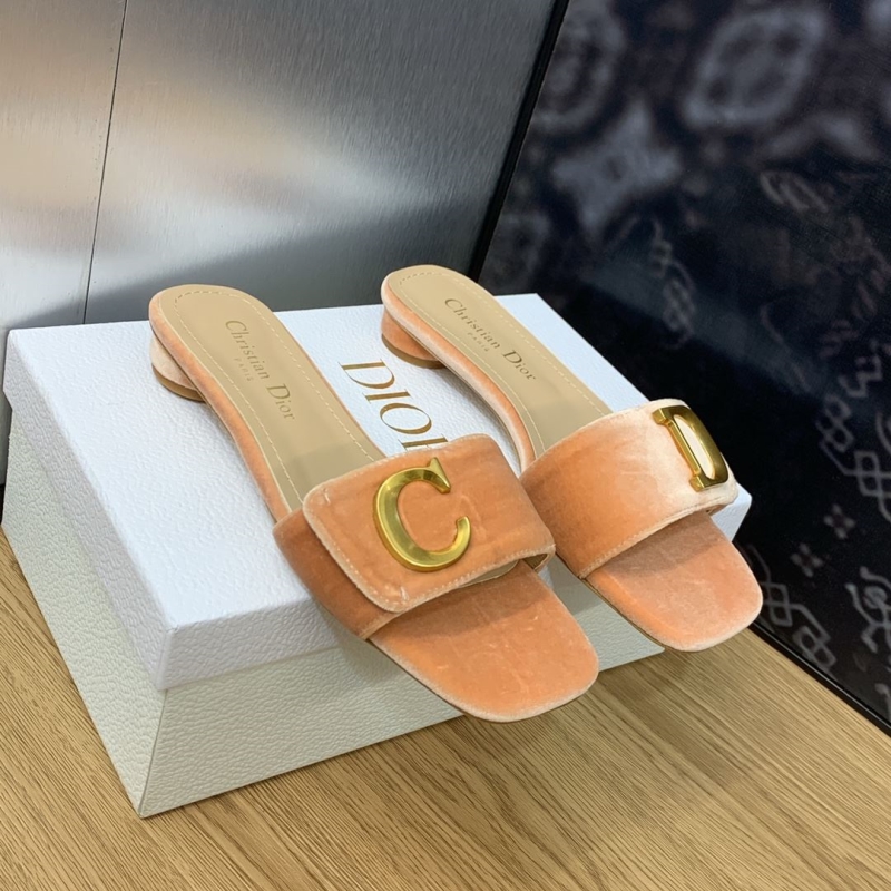 ch**an D*or slippers